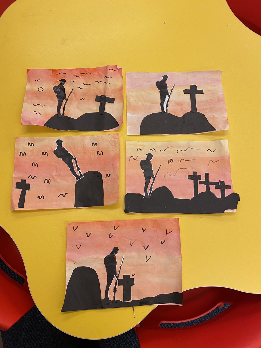 MrRees20's tweet photo. Gwaith arbennig gan blant blwyddyn 4 ar gyfer Diwrnod y Cofio... @APLPteach #remembranceday2020 
Some amazing work done by year 4 children on Remembrance Day... https://t.co/8dgCN4ZSIU