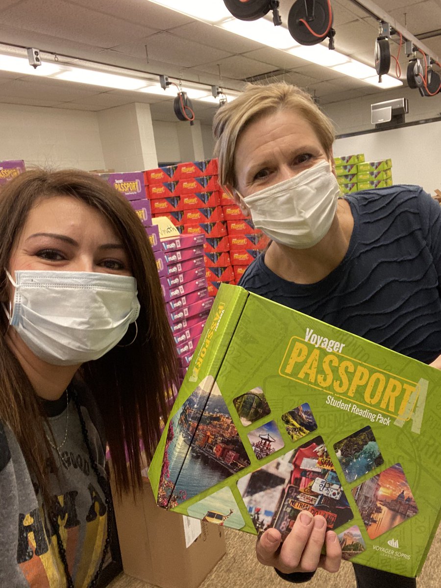 RamirezESELead's tweet photo. Getting ready to distribute MiCi curriculum with @MichelleDeJaeg1 But first we must label and ship to schools. Let the boxing begin. Students Rise. We all Rise. #detroitk12 #DPCDS https://t.co/0OGBeqNa7n