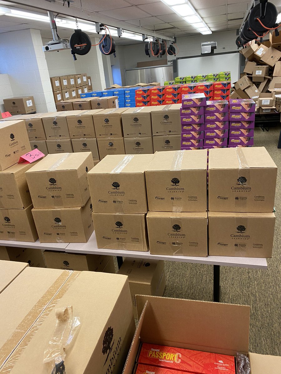 RamirezESELead's tweet photo. Getting ready to distribute MiCi curriculum with @MichelleDeJaeg1 But first we must label and ship to schools. Let the boxing begin. Students Rise. We all Rise. #detroitk12 #DPCDS https://t.co/0OGBeqNa7n