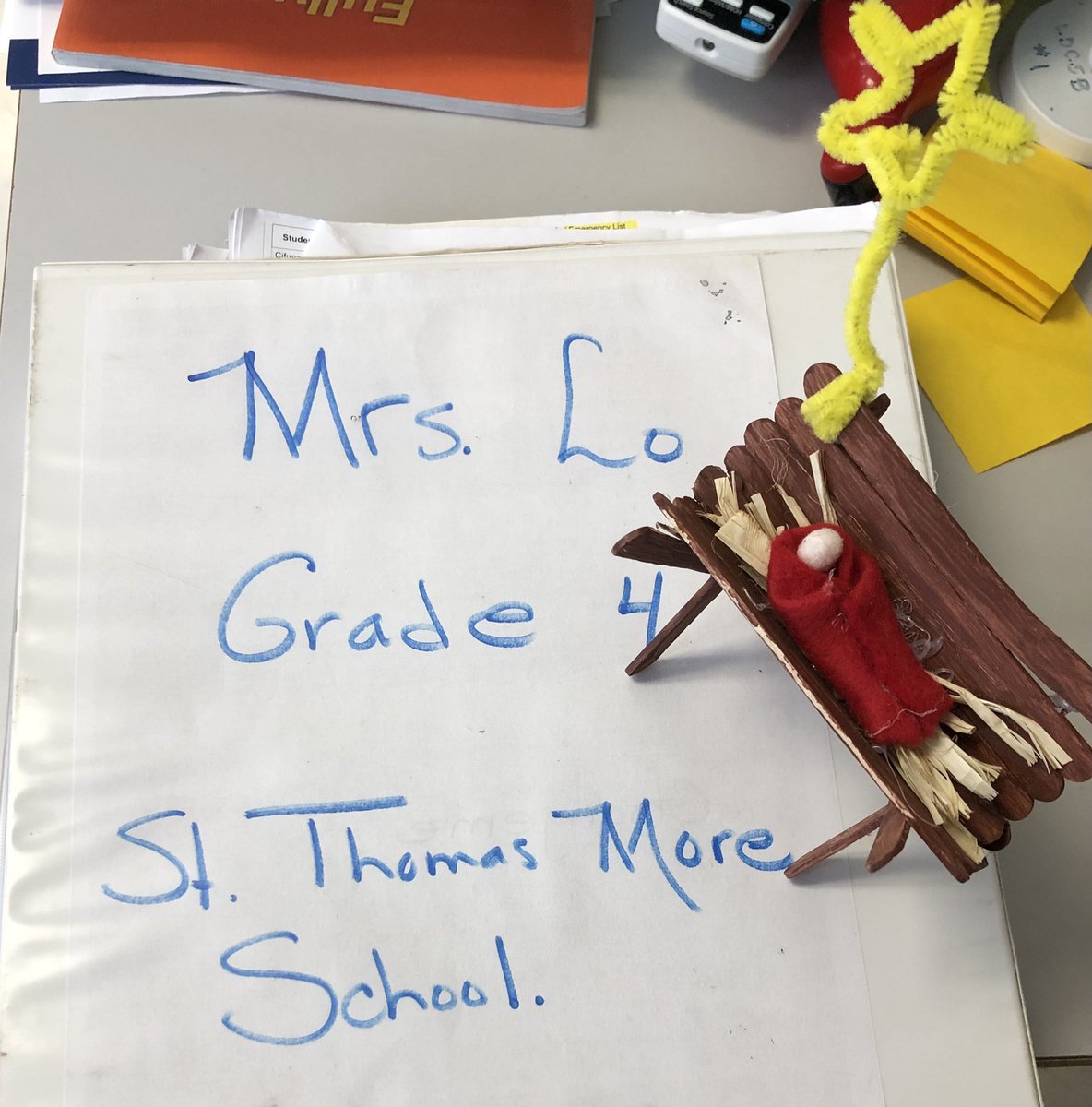 stmldcsb's tweet photo. Our 2nd snowfall of the season combined with Mrs. Lo’s annual Christmas Craft Workshop - is winter here already?  #ldcsb https://t.co/I07tSqgbat