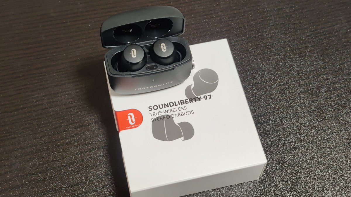 Yoshi_2020sun's tweet photo. #TaoTronics は #SOUNDLIBERTY97 着弾。
先日買ったSoundPEATS TrueFree2全く同じ価格(¥3,980-)のコンペチ品。比較するとapt-X対応だしバッテリー長いし防水規格も上で完全に上位互換と思いうが、耳から外れやすくランニングには不向き。肝心の音質は俺にはよく分からない(笑)。多分良い。 https://t.co/WDx0WRVi9I