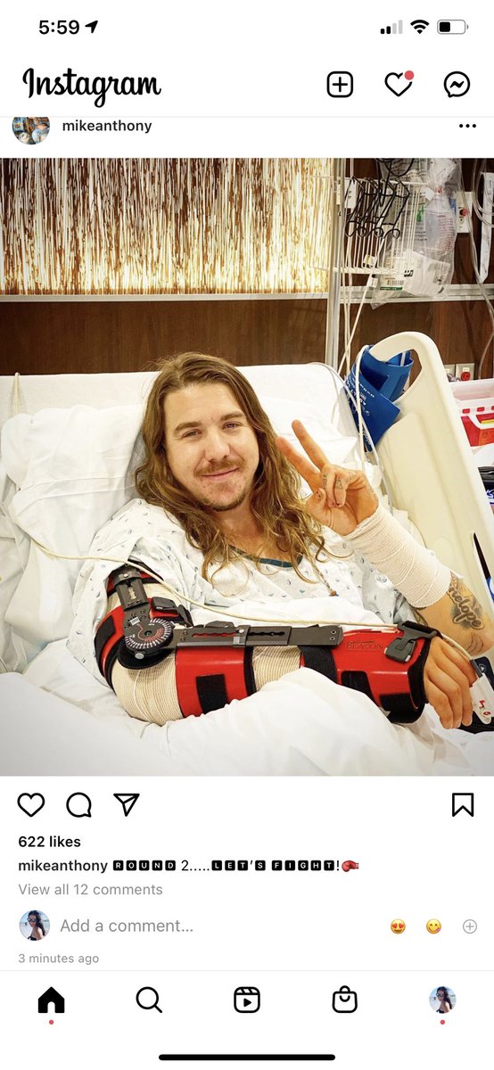 allielyncha's tweet photo. sorry @MikeClevinger i think my sister did it first https://t.co/5b0DN7k6Me