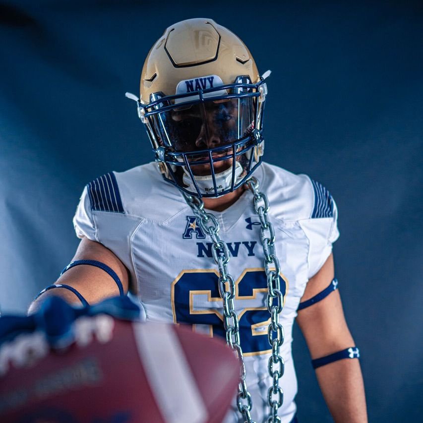 NapsFB's tweet photo. Join Us In Wishing Alex Howard (@alex_howard1711 Offensive Lineman from Deltona, FL a HAPPY BIRTHDAY!!! Man πΊπ€ππππππ₯#BrotherhoodBeginsHere #EmbraceTheGrind #GoNavy #BeatArmy #GoNAPS #BeatMAPS #BuiltDifferent https://t.co/8VfnqeRjKy