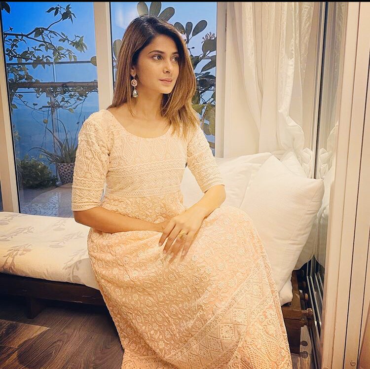 iAlizeyBaloch's tweet photo. WHO IS BEAUTIFUL ?

RT FOR  #JenniferWinget

LIKE FOR #AditiRathore ❣️ https://t.co/6IogHvqOIb