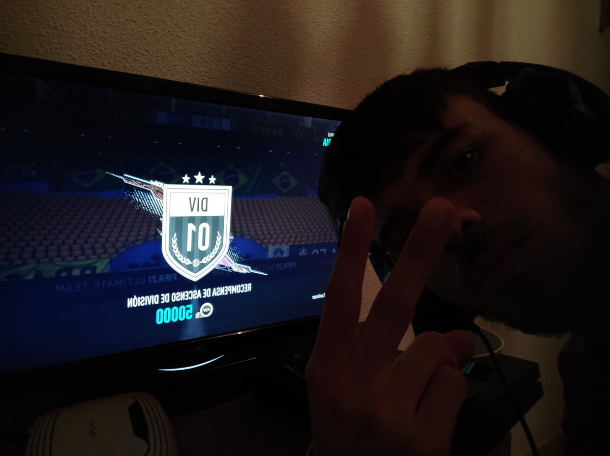 Jonigs99's tweet image. Primera división pero luego Oro3 y sufriendo