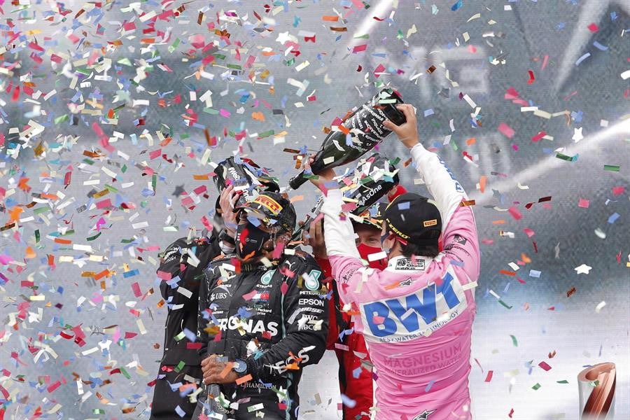 Bro @lewishamilton once again congratulations on your 7th World Championship!
It was a great honor to share it with you!
It’s complicated, with the emotion of the moment, to analyze things, but after a few days you realize what this achievement means for our sport! #legend #f1 https://t.co/Gd7ZpYqKqm