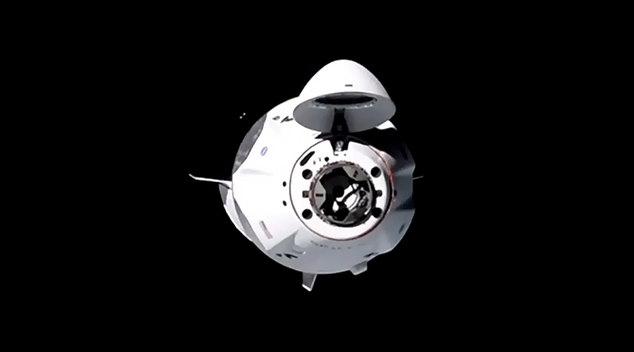 ISS_CASIS's tweet photo. After @NASA and @SpaceX completed a historic #Crew1 arrival to @Space_Station, the @Commercial_Crew @NASA_Astronauts will get to work on #ISSNL sponsored R&amp;D! 
Learn more about some of the #science they will execute in the coming weeks: https://t.co/CF4EdnftTv https://t.co/DQdEv9Ab9y