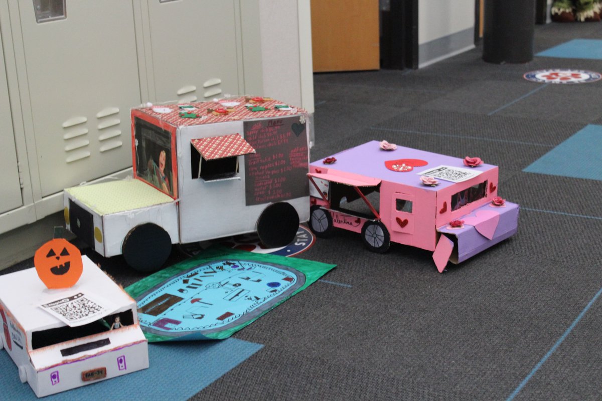 gsesdallas's tweet photo. We're keeping the tradition alive! Our 4th graders created mini food trucks for their annual Chili Cook Off. Lower school classes will be walking by and voting on their favorite truck. #GSESdallas #GSEStraditions #GSESstrong https://t.co/N5rDnM0QV8