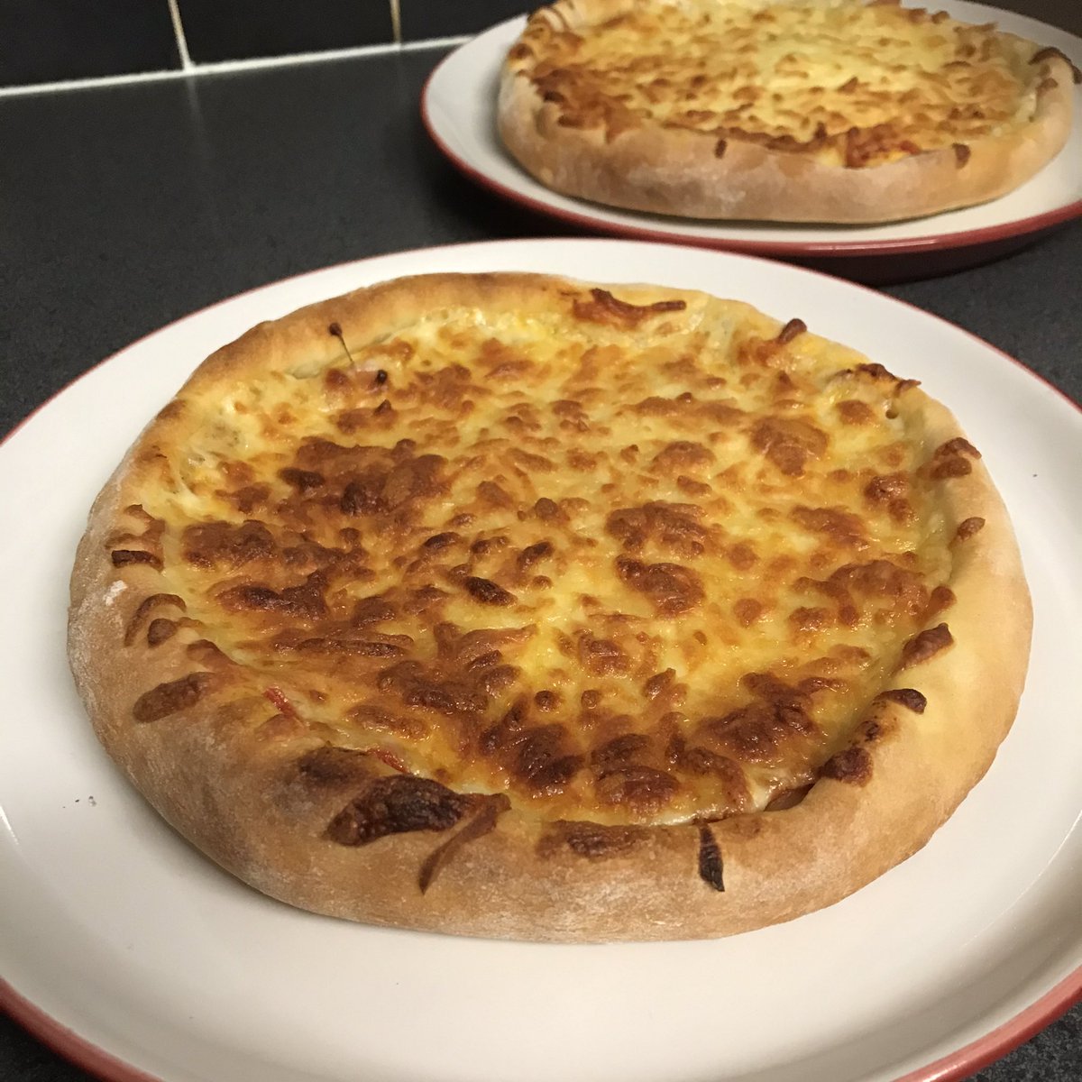thebakingnanna1's tweet image. Today I did a little live for #homemadebreadday as we were having🍕for tea 🤩you can find the recipe  here bbc.co.uk/food/recipes/p… on the @bbcfood website and here’s the link if you want to watch the video instagram.com/tv/CHshd-sJIEx…