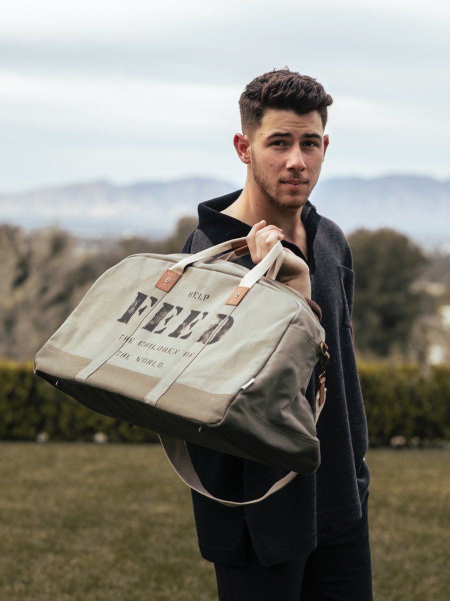 You can make your gifts count this holiday season and help them reach their goal. They've got bags, jewelry, skincare products, artisan wares etc. Take a look at our picks by visiting the link in my bio.
@FEEDprojects
@nickjonas
📸: @_divyajyoti
(3/3) https://t.co/vABjZ291gt