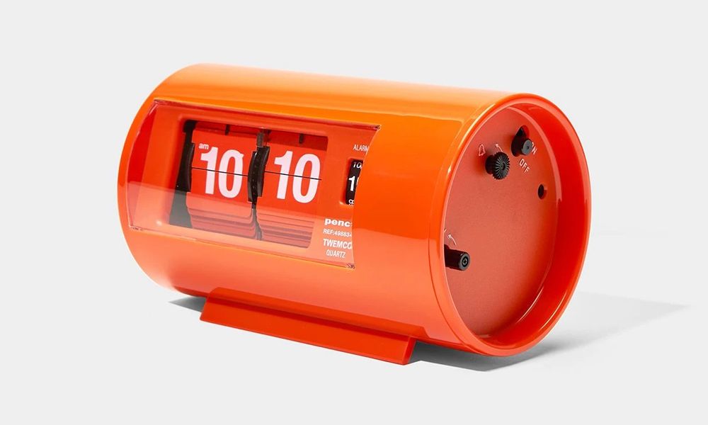coolmaterial's tweet photo. Mid Century Modern Desk Clock - https://t.co/aG2jib1JZp https://t.co/4jps1RIuj1