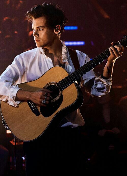 _Alwayssyou_'s tweet photo. I am voting for @Harry_Styles for the Best International Artist of the ARIAs 2020 awards #ARIAsHarryStyles https://t.co/lRefrKvGyW