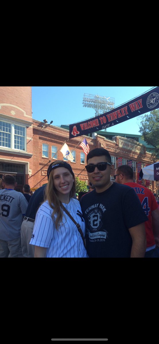 MsPelliccio's tweet photo. #teamtuesday ⚾️ @edisonhighstuco 

I got to see Jeter’s last game at Fenway Park 6 years ago 😳 https://t.co/UlB7fuDpzT