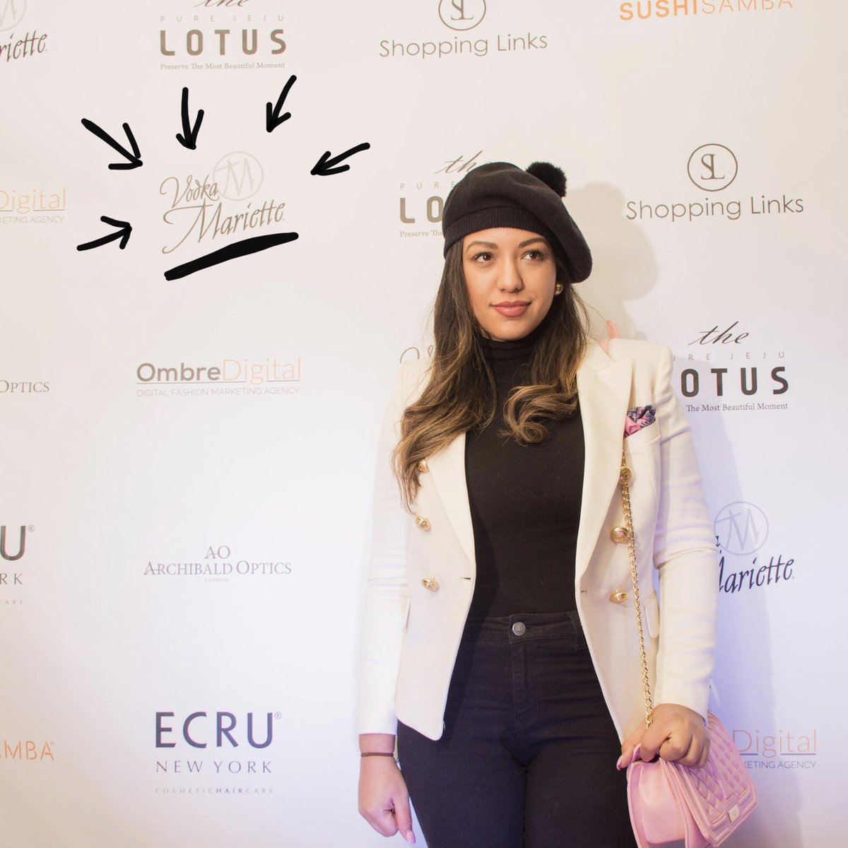 It’s officially beret weather. 🇫🇷