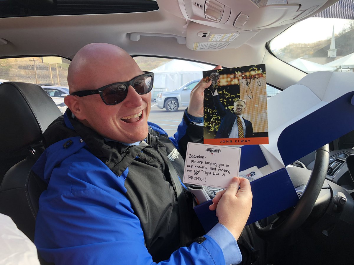 brobwx's tweet photo. Iβve been a @Broncos fan all my life. I grew up watching @johnelway & was thrilled when #18 came to play. When my buddy @broncofan4life said he had something for me, I never imagined it would be this. I had no idea he was working on this. Thank you so much! π§‘π #FightLikeABronco https://t.co/thZbHdBQ4l