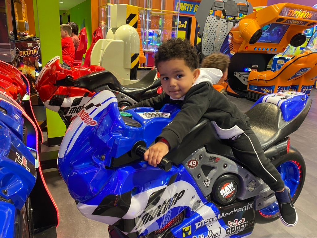 TopJumpUSA's tweet photo. We 💙 Arcade Alley!! What’s YOUR favorite arcade game?? 🤔

#topjump #flyhigh #pigeonforge #greatsmokymountains #gsm #trampolinepark #arcade #candystore #virtualreality #climbon #jumptime #trampoline #familyfun #pfvacation #ninjacourse https://t.co/PRiQVuHkDh