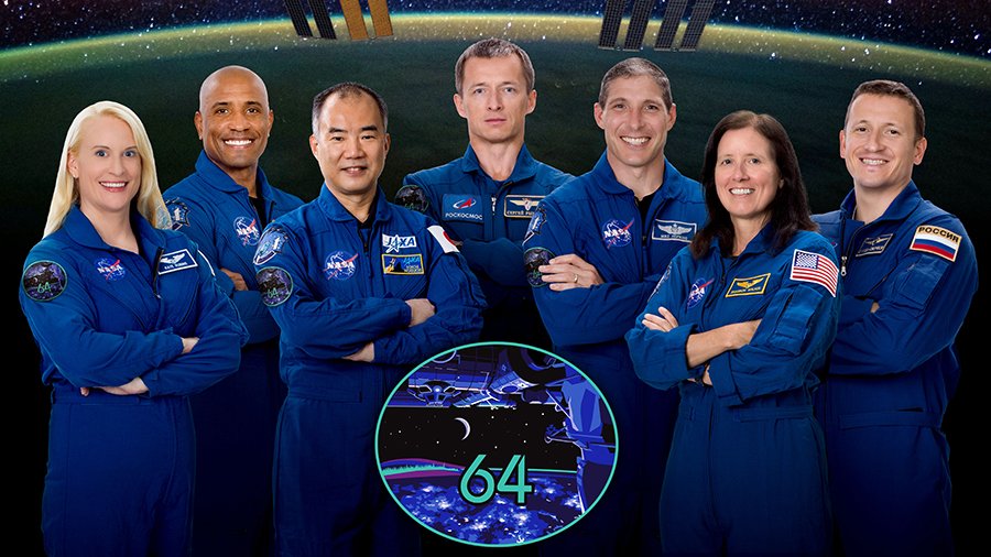 From 3⃣ to 7⃣ crewmembers, the Expedition 64 team expanded overnight!
The newest station astronauts are asleep today following a 27-hour-and-half trip from @NASAKennedy to the @Space_Station: https://t.co/k2J0LaVlPB https://t.co/LW9Tk3X04b