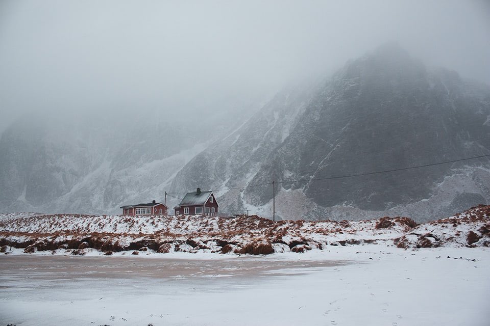Troispasdecote's tweet photo. #BattlePhoto On va se faire un p6 p7 p8 et même p9 de Norvège, dans les fjords sur les îles Lofoten et Andoya ... #svolvaer #Andoya #Eggum https://t.co/szNJTpb8BL