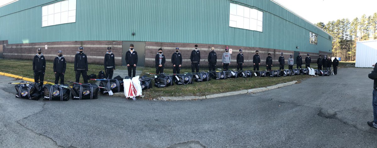 bantamaaahawks's tweet photo. 2020-2021 Blue Water Mobil1 U15 Major Hawks. https://t.co/XAOOVei71P