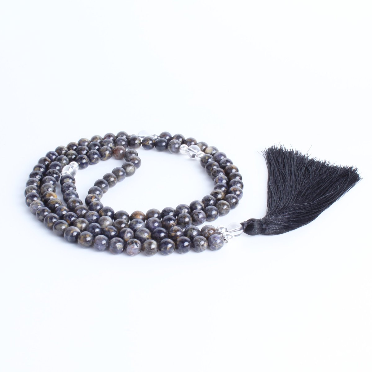 La #meditación nos ayuda a disminuir los niveles de ansiedad, mejora la concentración y la estabilidad emocional.
 #japamala de #labradorita