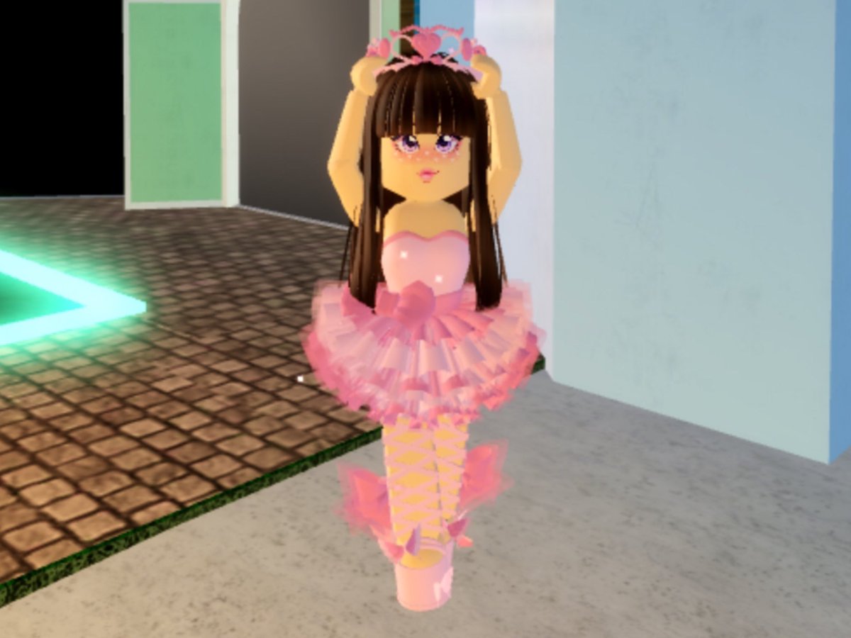 🦃Royale High History🦃 on Twitter "One year ago yesterday (November 6