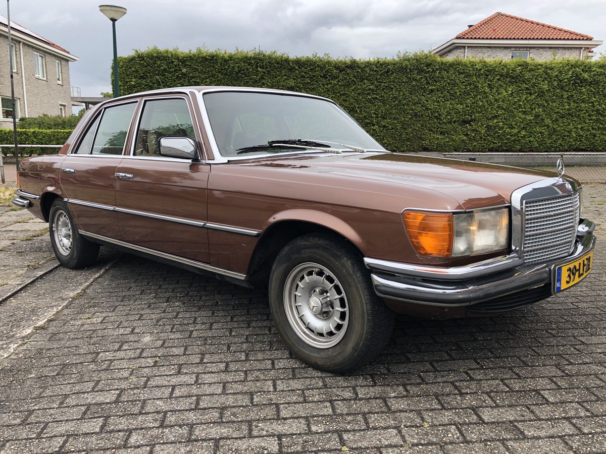 sytse82's tweet photo. Mercedes S-Klasse 350 SE 1978 Bruin / Trekhaak / Automaat https://t.co/iXUvFxORKr via @marktplaats #W116 #mercedes #oldtimer https://t.co/9yJGfaXJQe