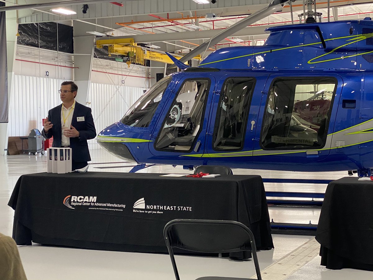 brian_deckerTN's tweet photo. Honored to be a part of Apprenticeship Signing Day with @CopasTyra at @BellHelicopter in Piney Flats, TN. Another great partnership benefitting NE TN. https://t.co/JXX74tuJvA
