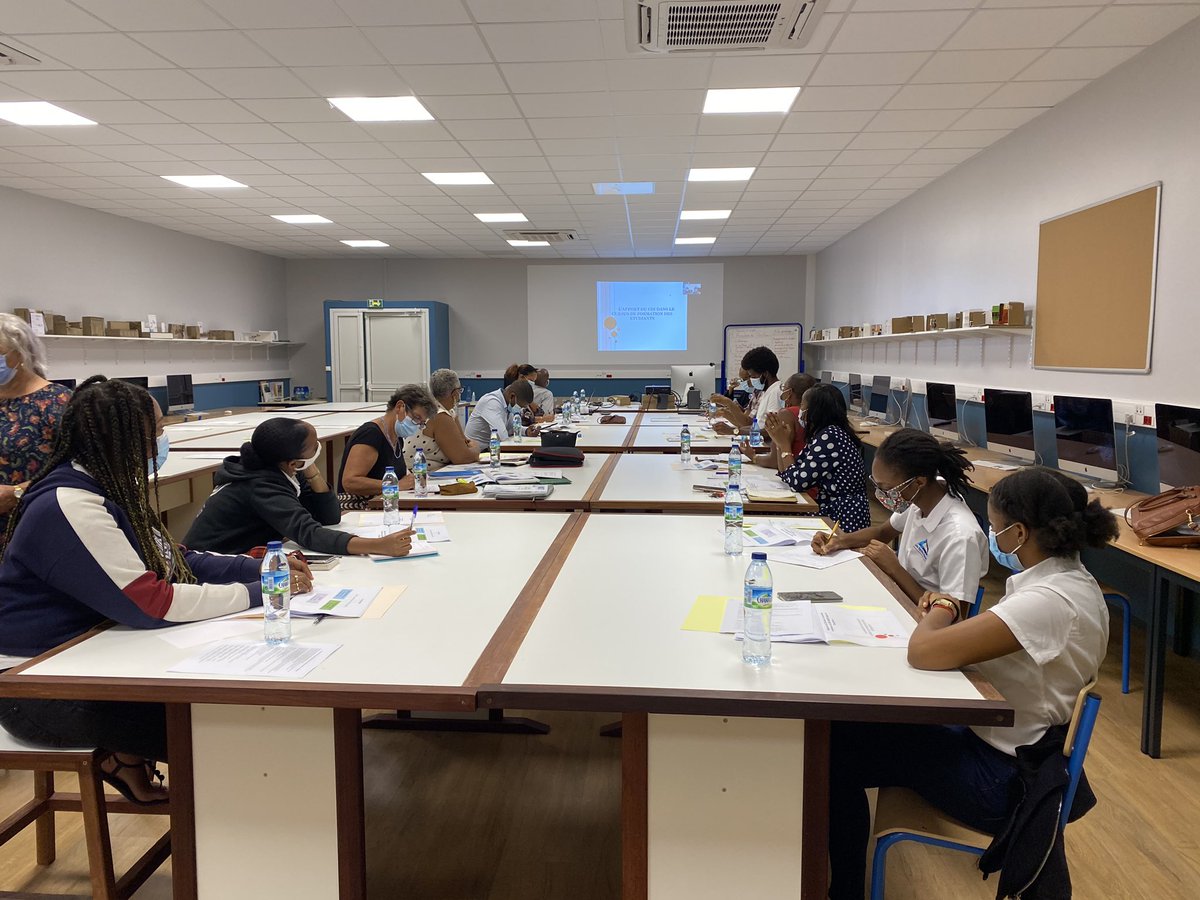 lpovanicet's tweet photo. Conseil de Perfectionnement aujourd’hui pour notre formation #DNMDADe #RdvNum20 @acmartinique @CTM_Martinique @arthurfrnctt https://t.co/AdgrlQ1gEy