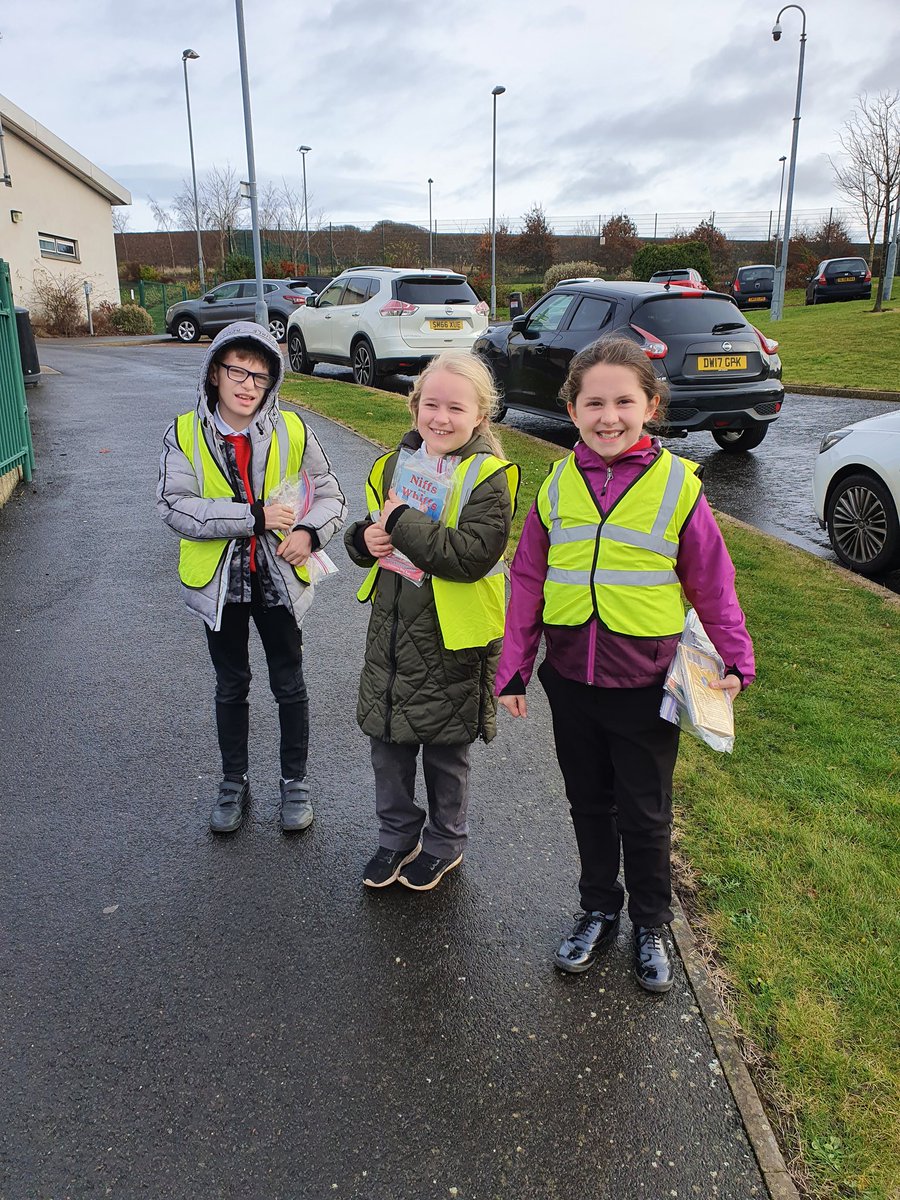 LawfieldPS's tweet photo. Today our Junior Literacy Champions headed out to hide some books in the community. Can you find any? Read the book then re-hide it. We quarantined our books to make sure they are Covid safe. #BookWeekScotland #LookforaBookScotland https://t.co/29ikDQpyJo