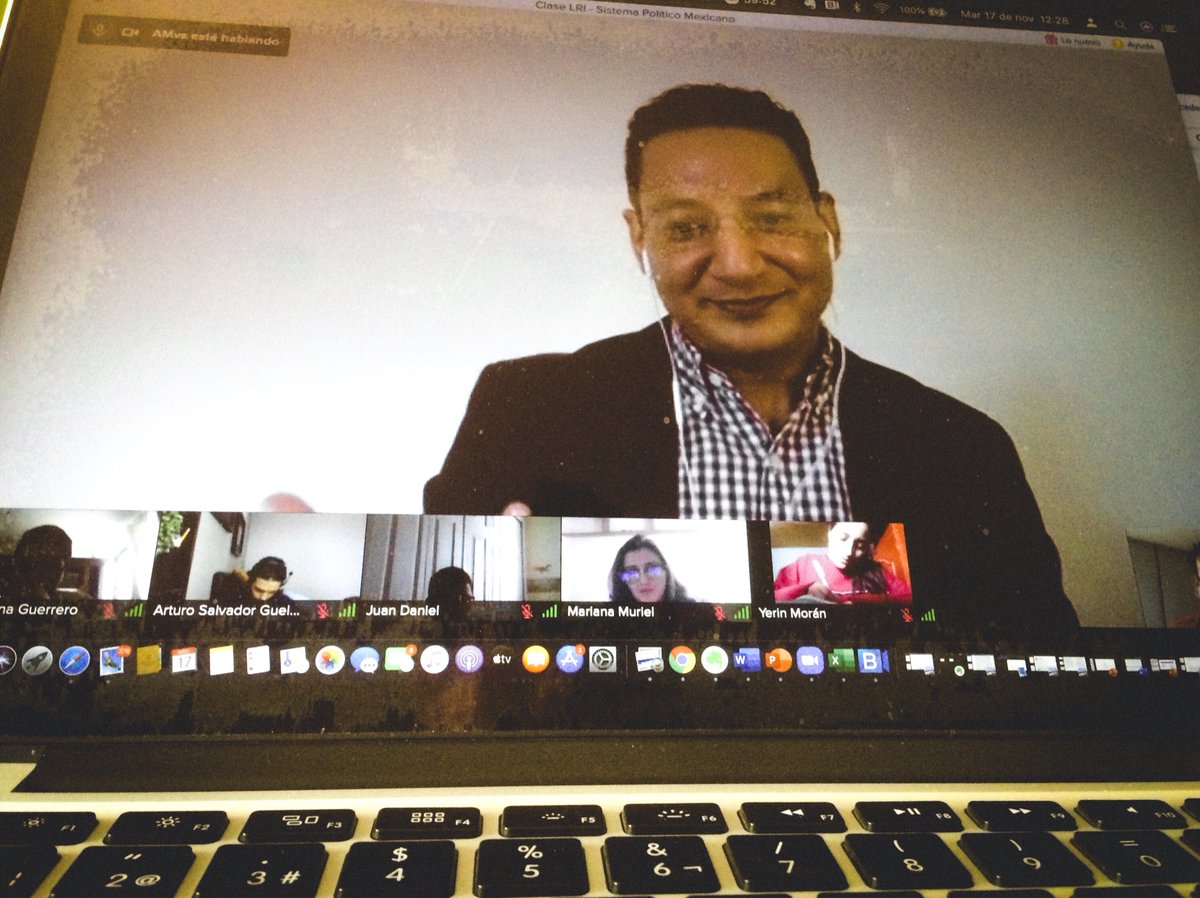 JContrerasAlc's tweet image. Muchas Gracias @AMonsivaisC por la charla espectacular con los alumnos de la LRI de @cpepi_colsan sobre la democracia mexicana y sus insuficiencias.