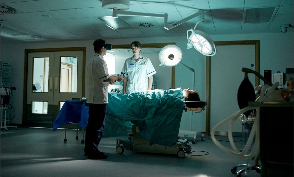 HealthcareLdr's tweet photo. #Vodafone releases report on how #5G and #IoT technology can transform #healthcare 🏥 ￼https://t.co/a9x7smWpTt #DigitalHealth #HealthcareIT #Wearables #Drones 

￼@ForesightMC @sminaev2015 @IanLJones98 @DrFerdowsi @DonnaKLencki @Gil_Bashe @DrHugue @ahier @IanLJones98 https://t.co/l6gnmyBWDj