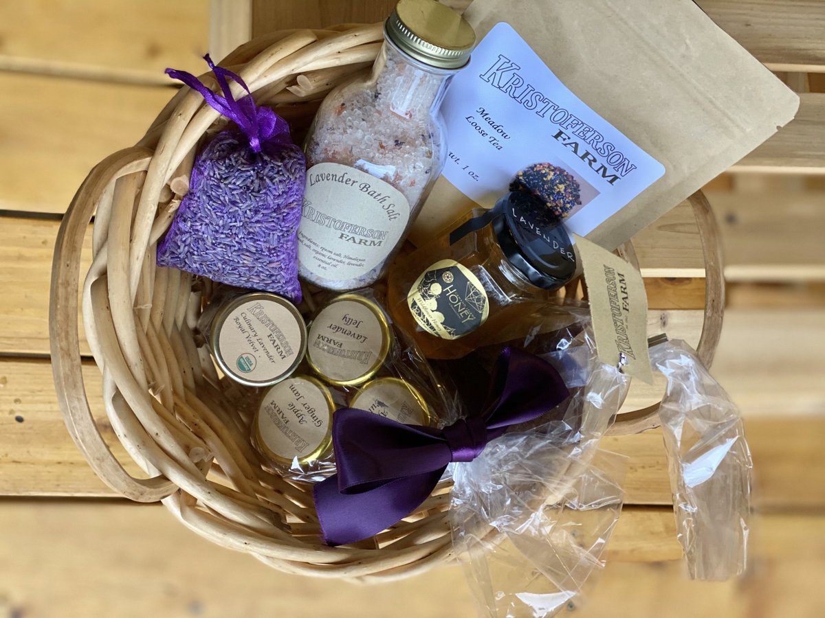 SeattleMaven's tweet photo. Right here / Right now: 12 great gift ideas that support fabulous PNW businesses - my 2020 holiday gift guide is fresh on the blog! https://t.co/MH0ZcrZm4o https://t.co/WH6cVXSK5I