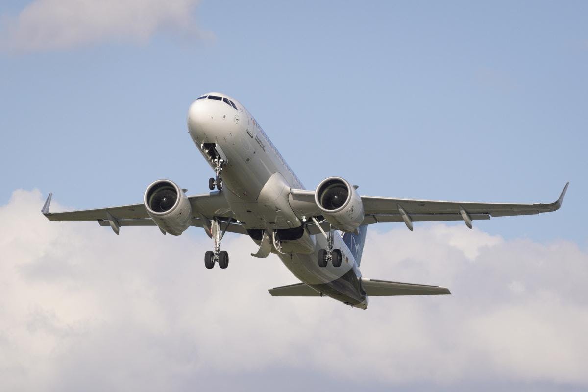 Lufthansa operated its first coronavirus-free flight between Munich and Hamburg during a pilot program. Passengers were offered a rapid COVID-19 test at both airports and if negative, their boarding passes were activated and they were allowed to board. bit.ly/36HMrh2
