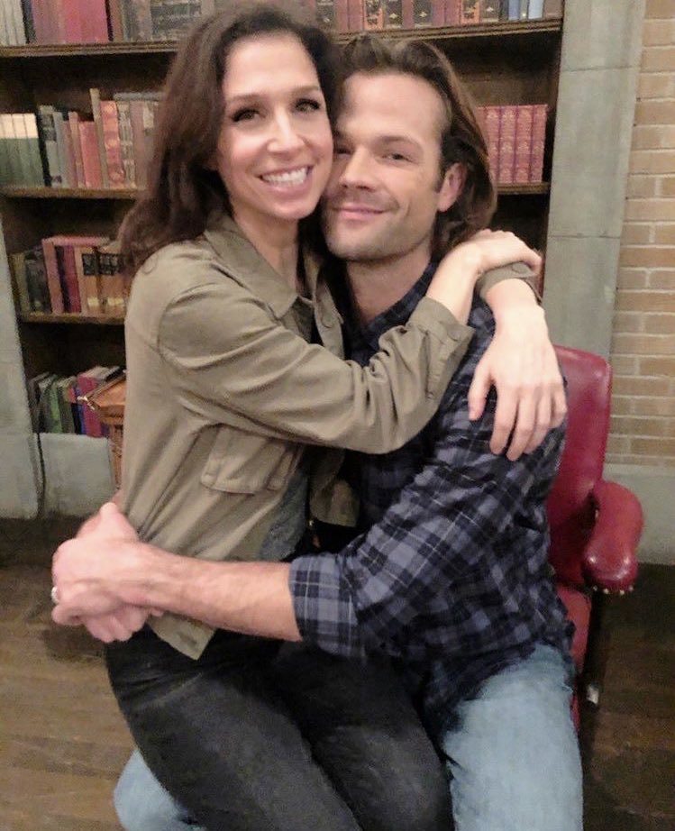 a thread of my fave spn bts set pics bc i’m not ready to say goodbye 