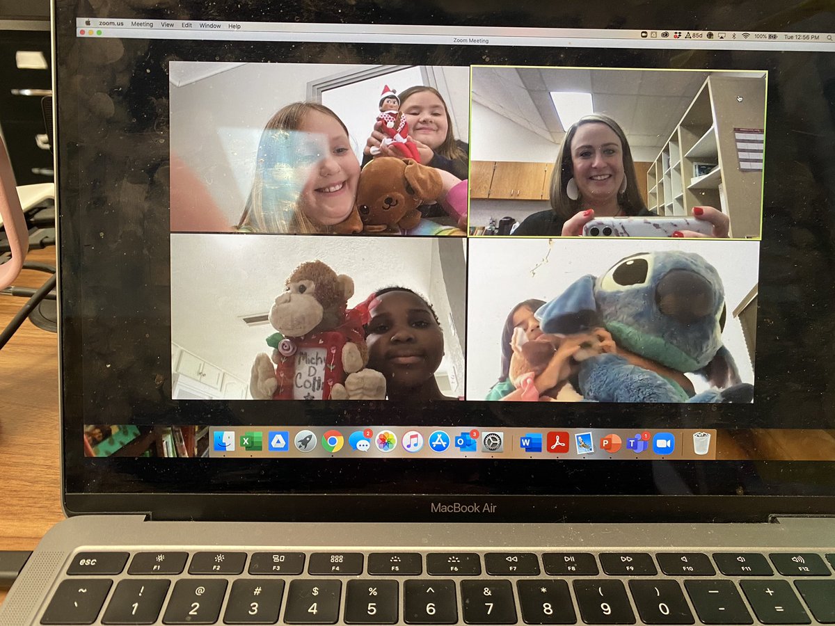 What a fantastic virtual lunch bunch with these 4th graders! Who doesn’t love a good at home scavenger hunt?!?!😉😍<a href="/AustinElem/">Austin Elementary</a> <a href="/mrs_finger_/">Heather Finger</a> <a href="/lreaves_/">lauren reaves</a> <a href="/Mrs___Ray___/">Victoria Ray</a> @4CwithMsB