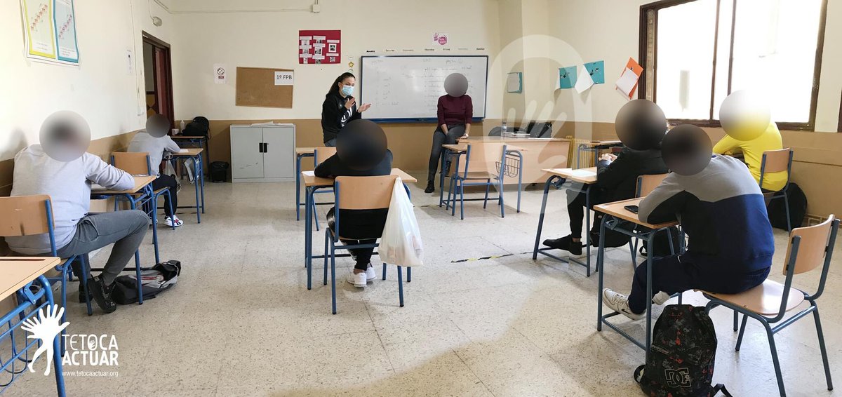 CristinaM_box's tweet photo. El deporte como transmisor de valores 💪

Junto a la ONG TeTocaActuar estoy  participando como voluntaria en un programa de prevención de conductas violentas  y desarrollo de habilidades sociales en el aula de niños en riesgo de exclusión social. https://t.co/8aIs9A659t