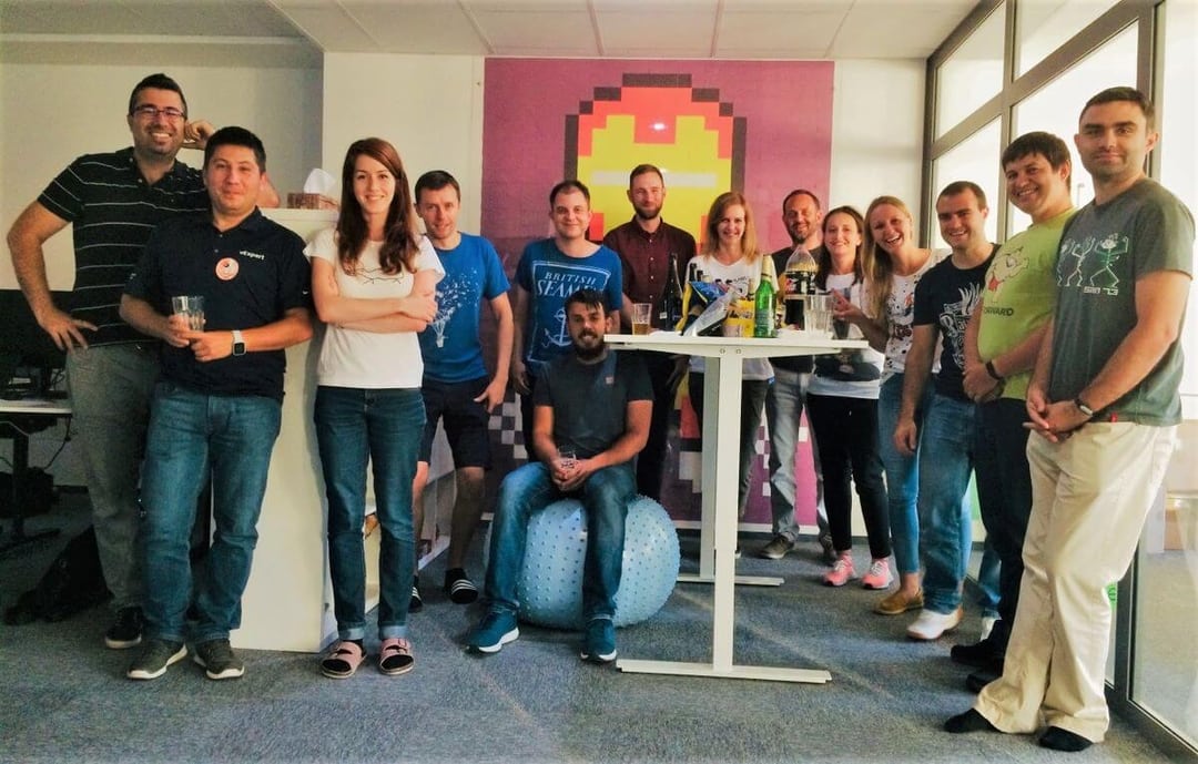 andrecarpenter's tweet photo. Are you someone with a big connection of VMware MSPS and channel partners? love a challenge and helping a thriving startup company grow?  Join us! 
APAC based Channel Sales Executive. 
 
 https://t.co/SJJlQEiPNr @Runecast #job #jobsearch #VMware #vexpert https://t.co/JQ1pKhS0RN