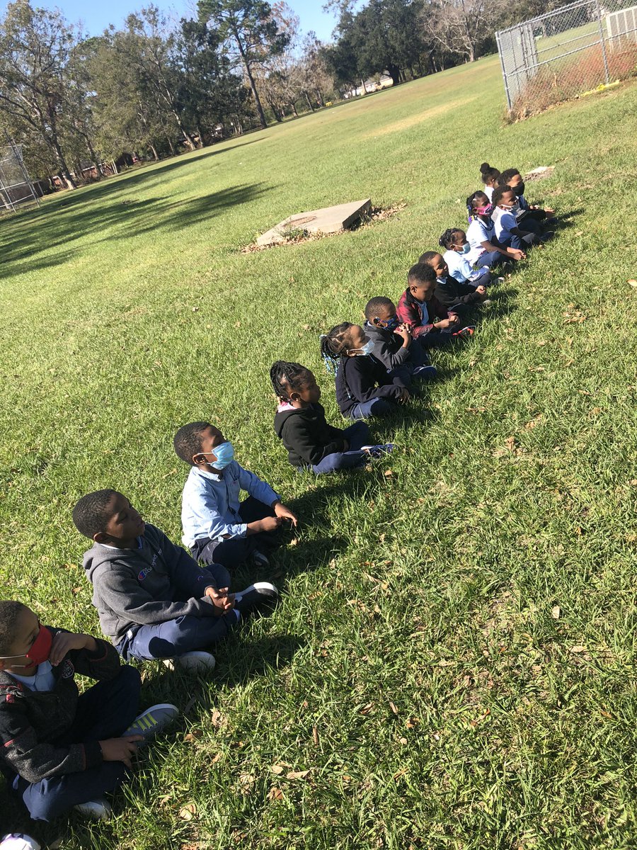 In Kindergarten we are learning about the Sun and how it effects the Earth! We learned that the Sun is hot and can melt objects that are cold! #LearningLeading #mcpss <a href="/EaglesGrant/">Ella Grant Eagles</a> @GrantPrincipal