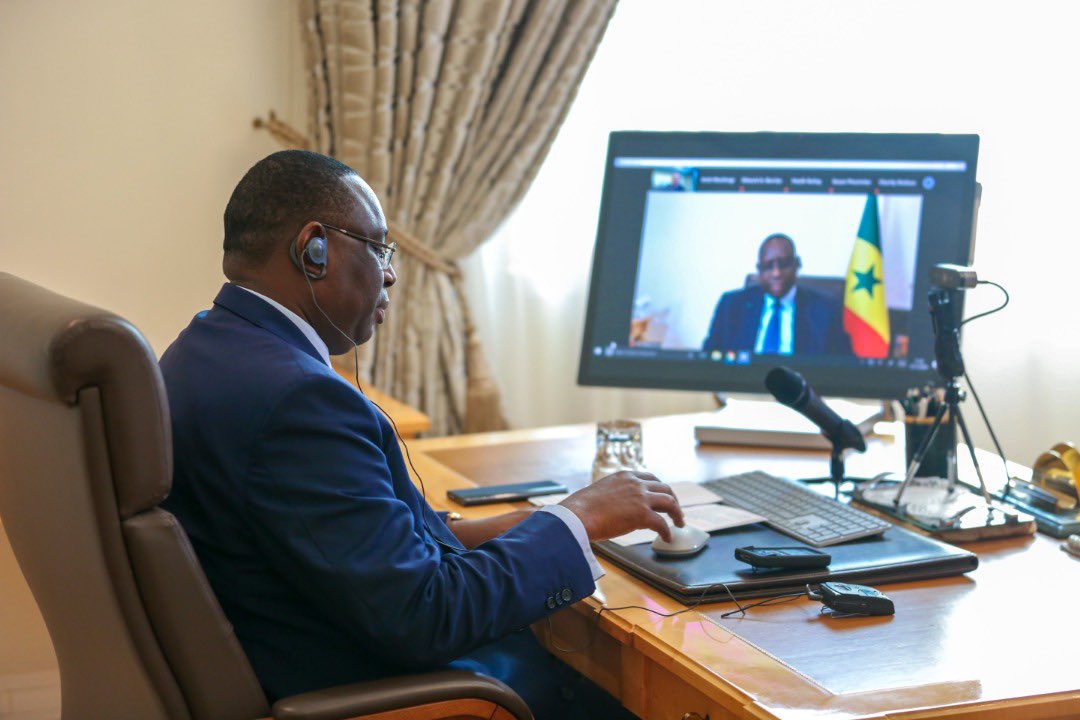 PR_Senegal's tweet photo. le Président @Macky_Sall a reçu cet après-midi un appel en visioconfèrence du CEO de la DFC. L'US International development Finance Corporation #USA propose un nouveau modèle de financement du développement notamment dans les secteurs clés du commerce et de l'investissement. https://t.co/Se3F90EjoL