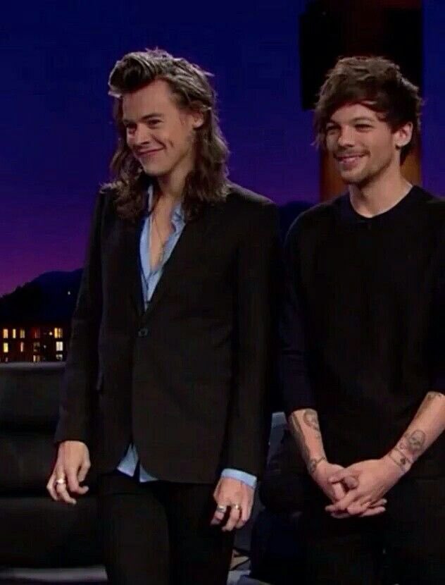 “they broke up in 2015” (a very extensive thread)