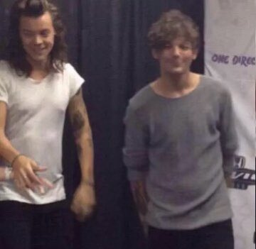 “they broke up in 2015” (a very extensive thread)