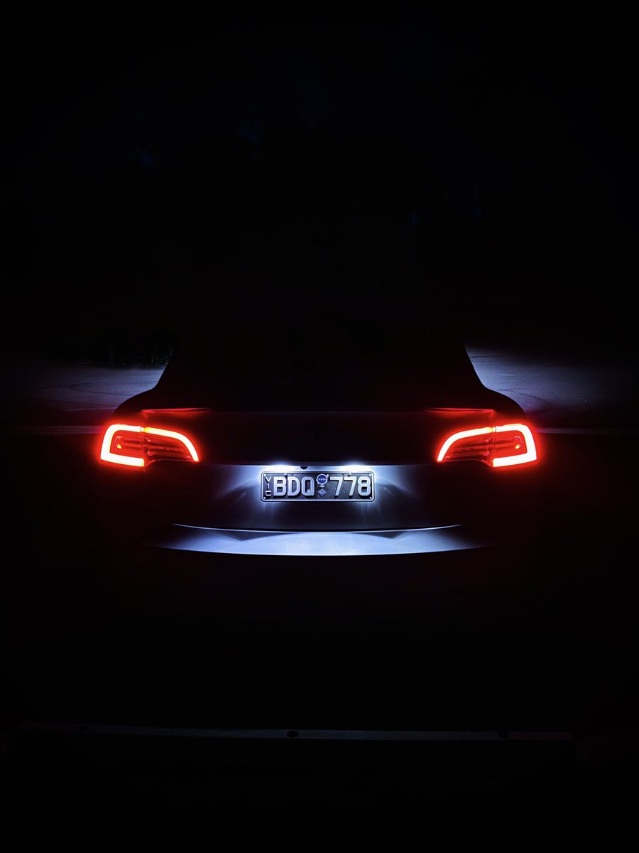 MelbTeslaMatt's tweet image. Night drives 👌🏻 
@Tesla #tesla #model3 #model3au #shotoniphone