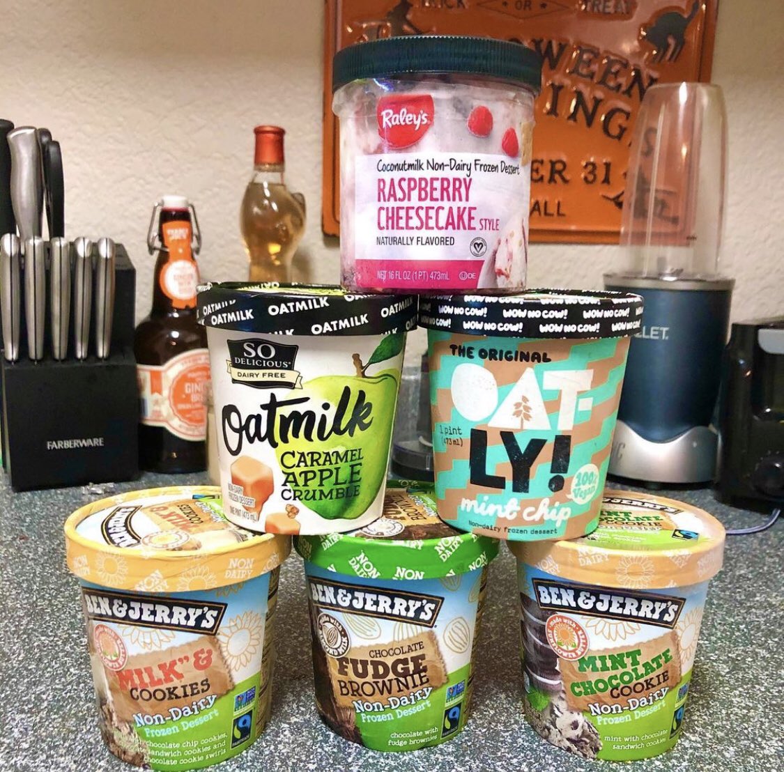 can we start a thread of vegan depression meals & treats?