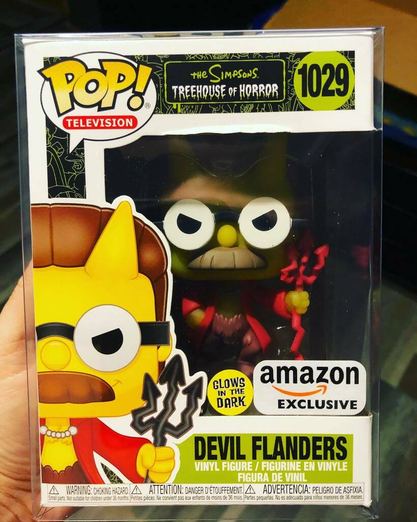KeaganGrimm's tweet photo. I was real excited to get this one. But of course, @amazon shipped it damaged as usual. And it’s sold out so I can’t get a replacement. #devilflanders #simpsonsfunko #instagrimm #funkopop https://t.co/8jK7U9pmFs https://t.co/qyoGx8XSuQ