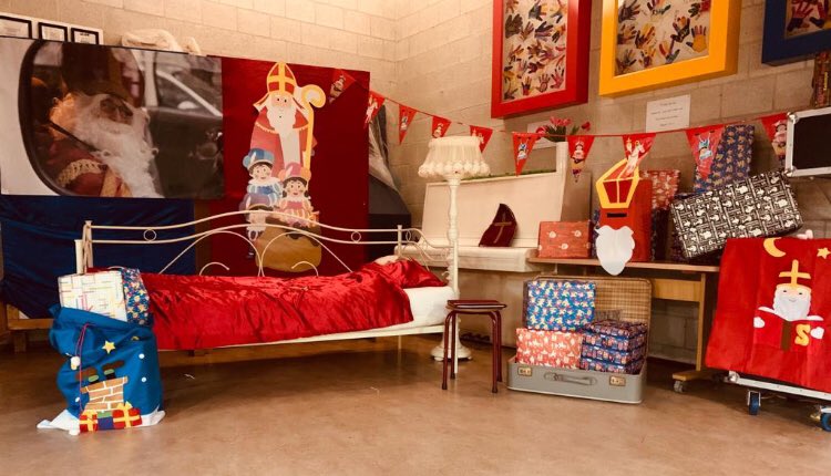 Hij komt.. Hij komt.. Die goede lieve Sint.. Leerlingen van #Agora #Daltonschool #DeWesterkim kunnen morgenochtend een versierde school én een verassing in hun schoen verwachten... De vriend van ieder kind!