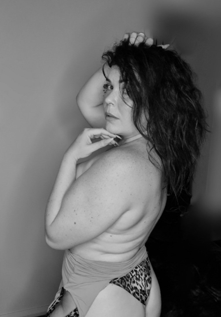 tribulatio1's tweet photo. Happy dayyyyssss! 🤪😍

#onlyFans #privaposts #sydney #modellife #CurvyLady #lingerieaddict #LinkInBio #humpday #HappyWednesday https://t.co/SypifJbmgV