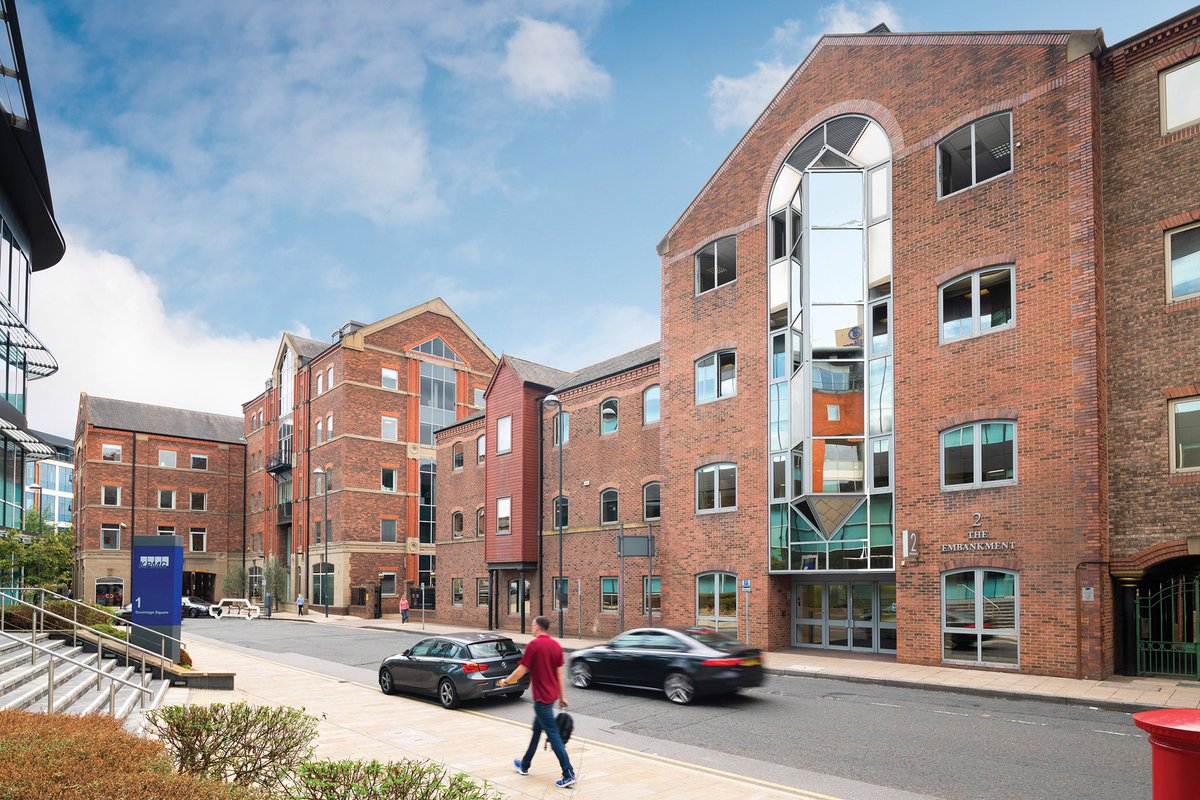 2_TheEmbankment's tweet photo. 2 The Embankment, Leeds needs no introduction. #Synonymous with #achievement and #success.  A stunning #refurb now presents new and #flexible #office #spaces in the heart of #Leedsbusiness district. #boutique #officespace #leedscitycentre https://t.co/aQAbrzBFmc