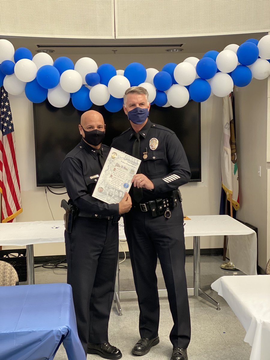 LAPDCaptRamirez's tweet photo. Celebrating 25, 30 and 35 years of service with the LAPD.  Thanks to Deputy Chief Rodriguez for presenting our Pins and Ladies of Valley Village for sponsoring the delicious lunch for our officers. ⁦@LAPDHQ⁩ ⁦@LAPDNorthHwdDiv⁩ https://t.co/ePNU6lsZqe