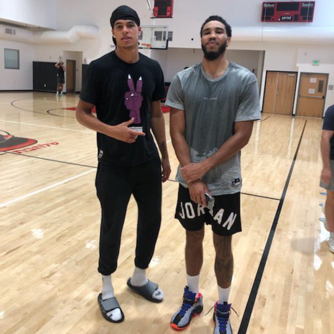SerbianMamba_'s tweet photo. How It Started            How It’s Going https://t.co/DYSdJof0aA