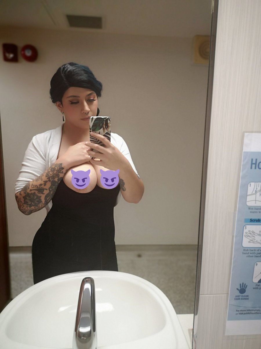Wanna see my perfectly suckable tits in all their glory? Subscribe to my OnlyFans, link in bio 😘

#onlyfans #onlyfanscreators  #onlyfansinbio #onlyfanslink  #onlyfansparty #onlyfansbabe #onlyfansnsfw #onlyfansbabes  #onlyfanschicks   #onlyfanspage  #onlyfanscreator #onlyfansgirl
